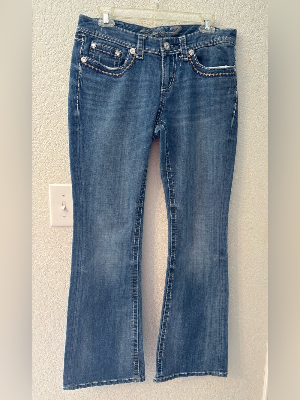 Seven7 Women's Medium Blue Flared Jeans